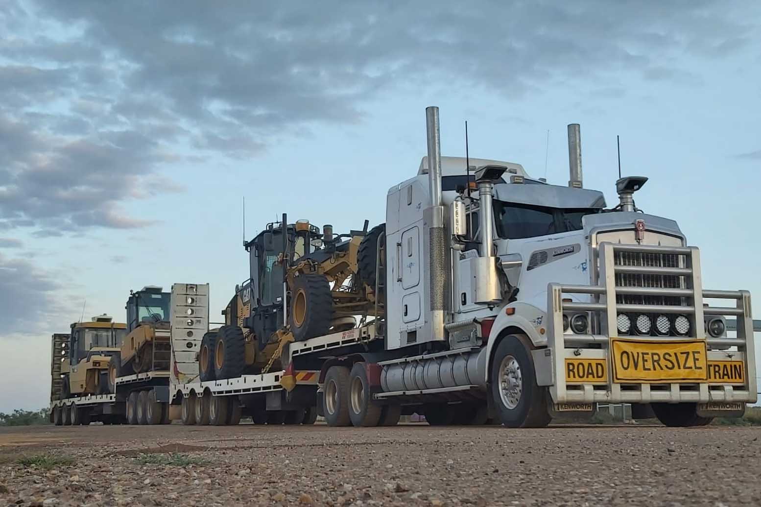 Heavy Haulage in Orange NSW Over Dimensional Float Road Train